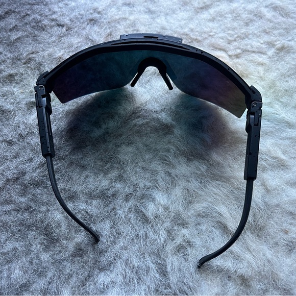 Rainbow Sunglasses Unisex Apres Ski Attire - Picture 4 of 7